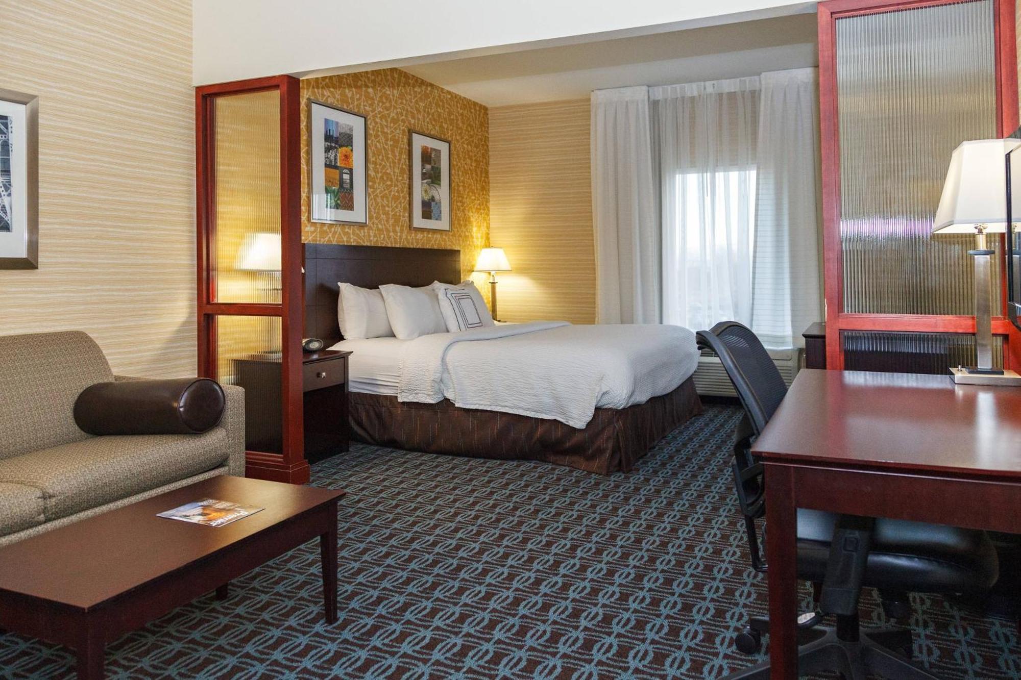 Fairfield & By Marriott Hotel 3*