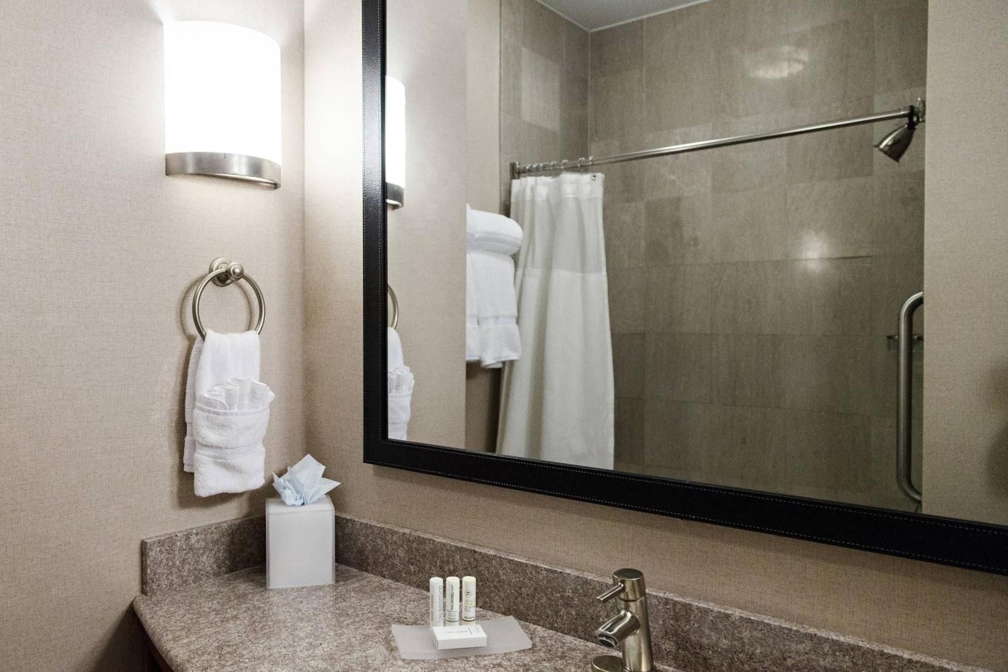 Hotel Fairfield & By Marriott 3*